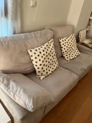 Sofá de 2 plazas beige