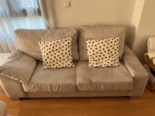 Sofá de 2 plazas beige