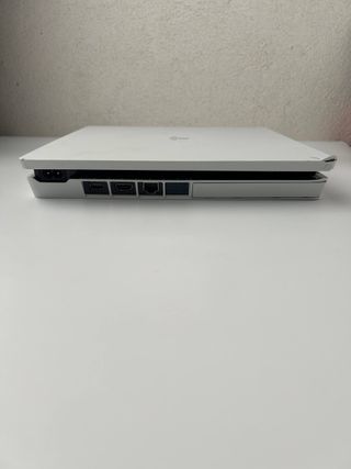 Console Playstation 4 Slim 500GB Bianca