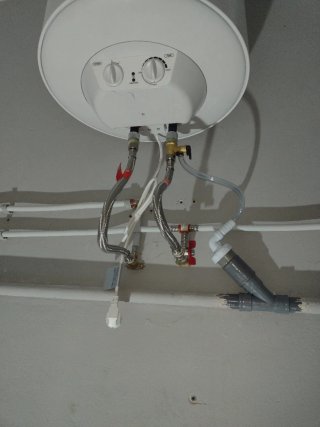 Fontanero certificado y reparaciones del hogar