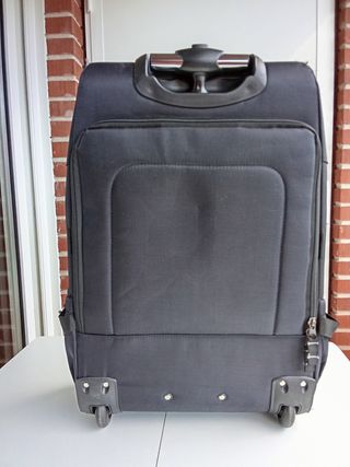 Maleta convertible en mochila negra