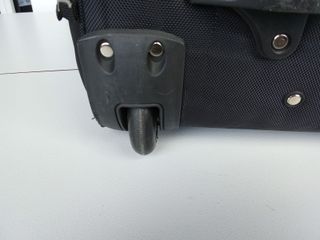 Maleta convertible en mochila negra