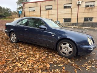 Mercedes-Benz CLK 320