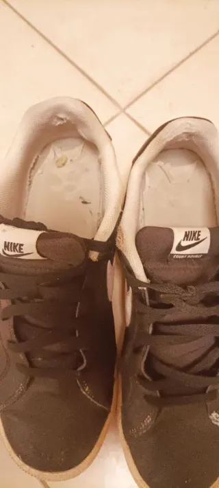 Scarpe Nike Court Royale nere