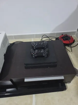 PS4 (PlayStation 4) Negra