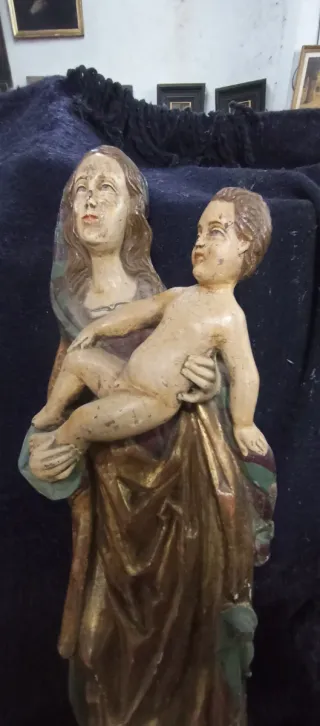 Virgen con niño Jesús policromada madera siglo XIX