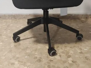 Silla de oficina Markus con uso de un mes