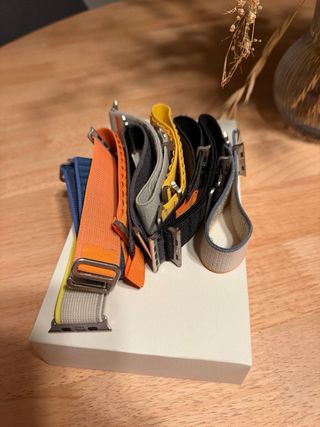 Apple Watch Ultra 2 + 9 correas cambio por 1050