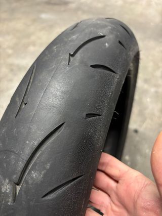Neumático Dunlop D212 120/70 ZR 17