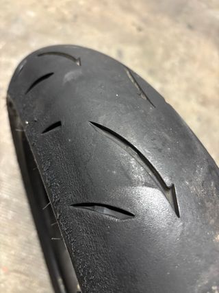 Neumático Dunlop D212 120/70 ZR 17