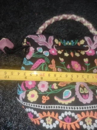 Bolso Parfois bordado flores