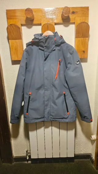 Chaqueta de esquí Luthe azul con detalles naranja