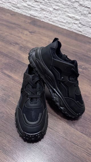 Zapatillas negras