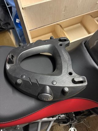 Top case  GIVI V46 con parrrilla BMW GS 1200