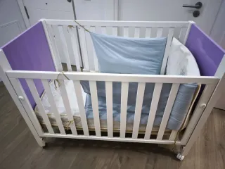 Cuna blanca con cajón