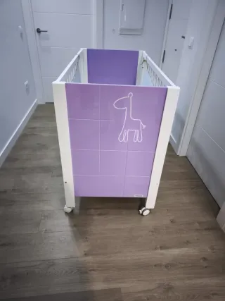 Cuna blanca con cajón