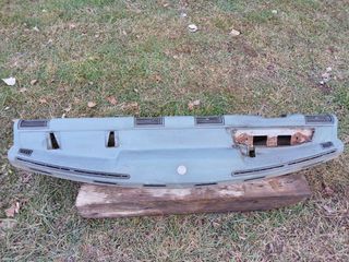 Salpicadero y faro de Discovery