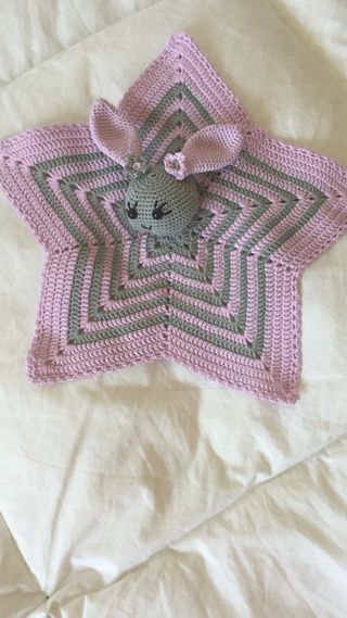 Muñecos de lana hechos a mano