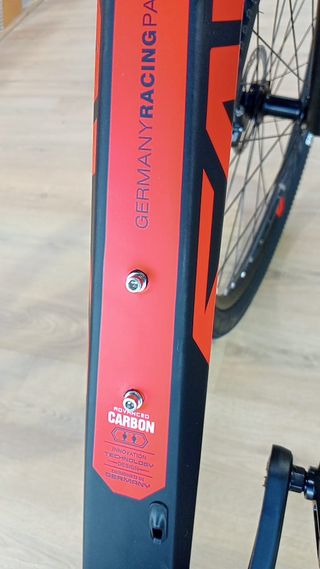 Bicicleta MTB Carbono Monoplato