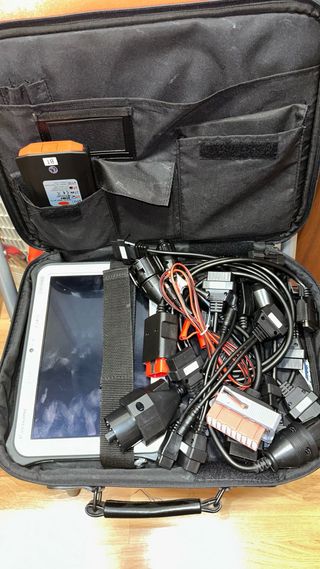 AUTODIAGNOSIS AUTOCOM  coches camiones hasta 2023