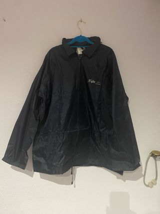 Chaqueta impermeable negra Fightcare