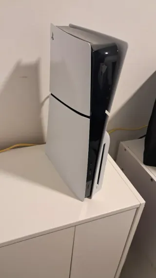 PlayStation 5 (sin mando)