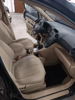 KIA Carens 2.0 CRDI 140CV