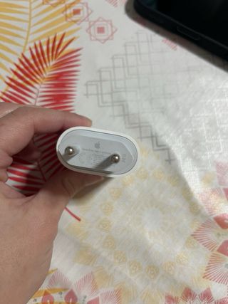 Adaptador de corriente Apple USB-C
