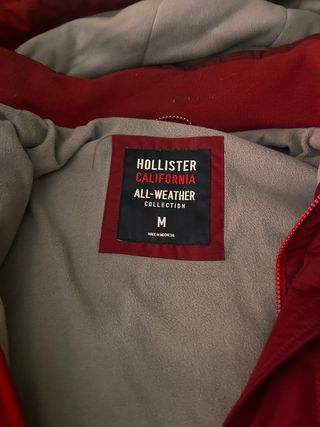 Anorak Hollister Rojo burdeos