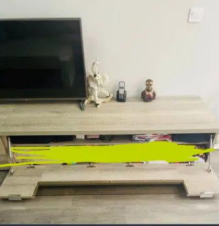 Mueble de salón modular beige y blanco