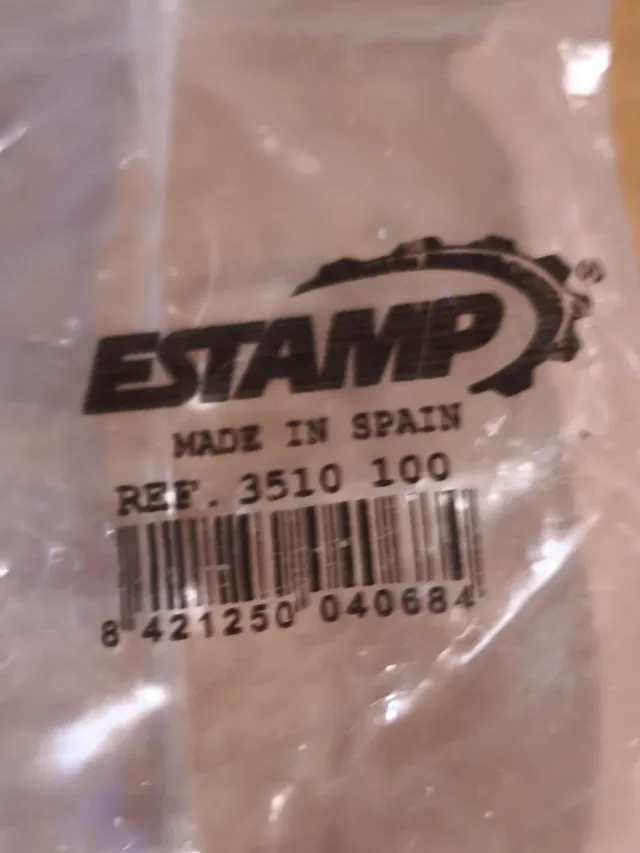 Lote 3 Tiradores Uñeros Dorados