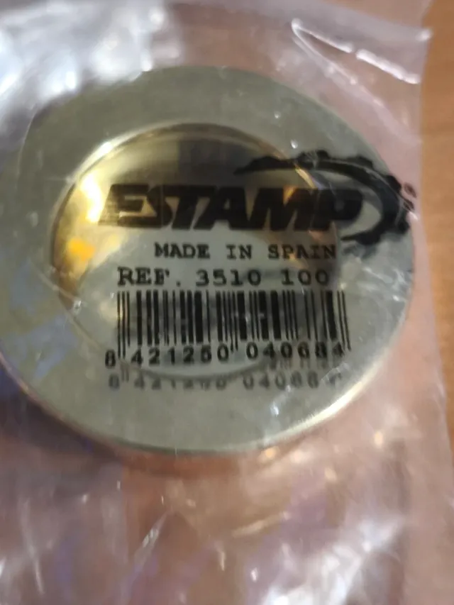 Lote 3 Tiradores Uñeros Dorados