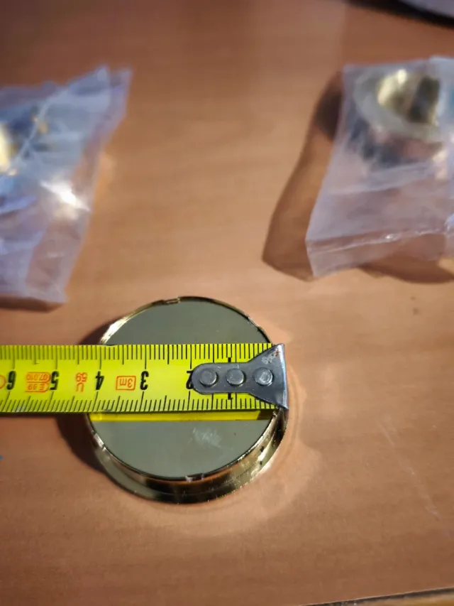 Lote 3 Tiradores Uñeros Dorados