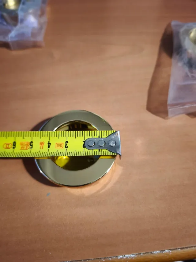 Lote 3 Tiradores Uñeros Dorados