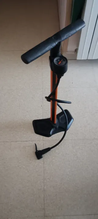 Inflador bicicleta y balones con manómetro