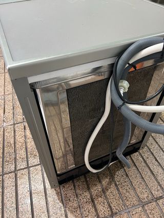 Lavavajillas KROMs no tiene todavía los 2 años