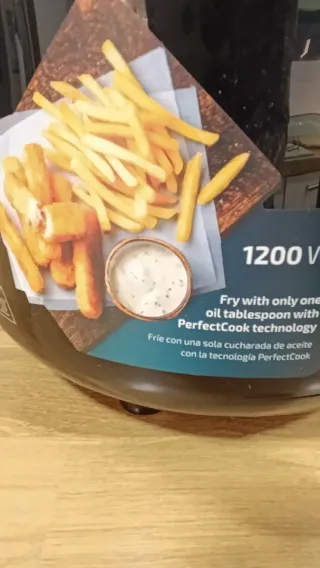 Freidora de aire Cecotec.