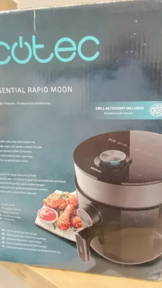 Freidora de aire Cecotec.