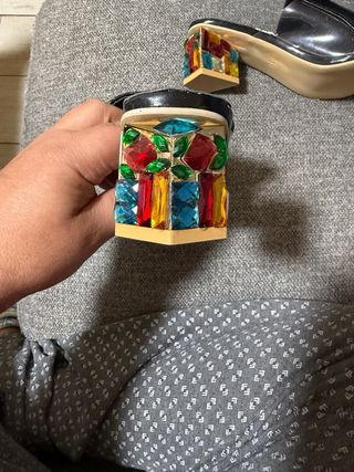 Zapatos tacón negros con pedrería talla 38 nuevos