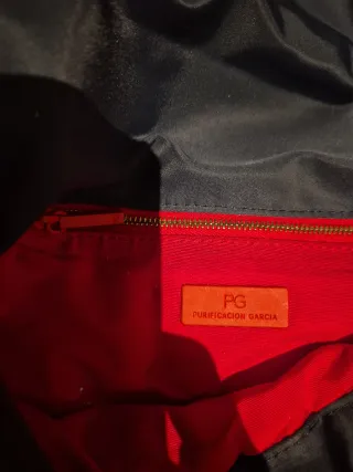 Bolso Purificación García azul y rojo