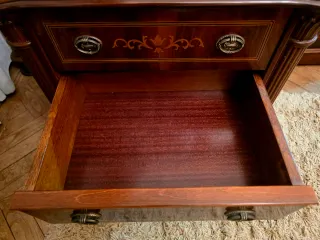 Armario y 2 Mesillas Madera Noble Raíz