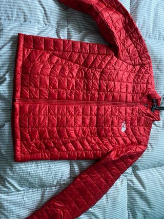 The North Face Chaqueta Roja