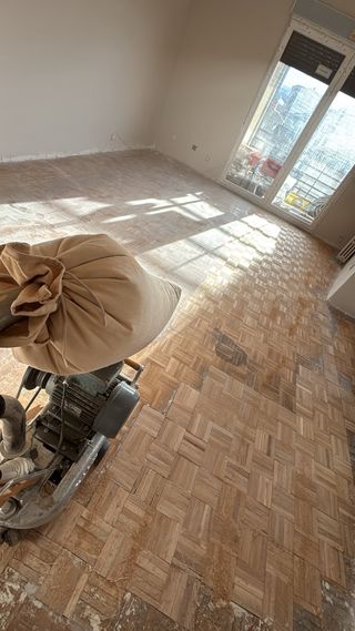 Acuchillado y Barnizado de Suelos