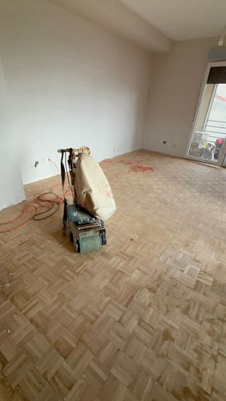 Acuchillado y Barnizado de Suelos