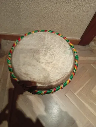 Timbal africano decorativo