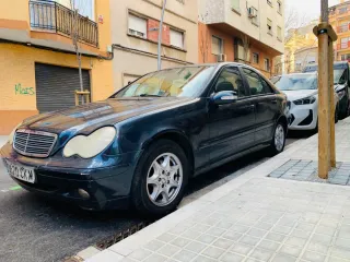 Mercedes-Benz Clase C 2003