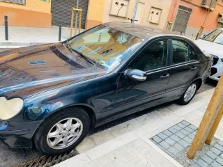 Mercedes-Benz Clase C 2003