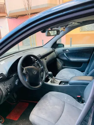 Mercedes-Benz Clase C 2003