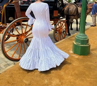 Traje de flamenca lunares