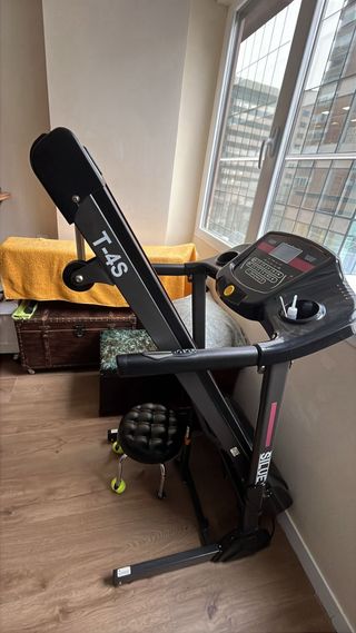 Cinta de correr con pantalla y MP3